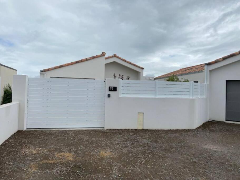 Maison Neuve Zone Coulee Verte Menant A L'Ocean Saint-Gilles-Croix-de-Vie Esterno foto